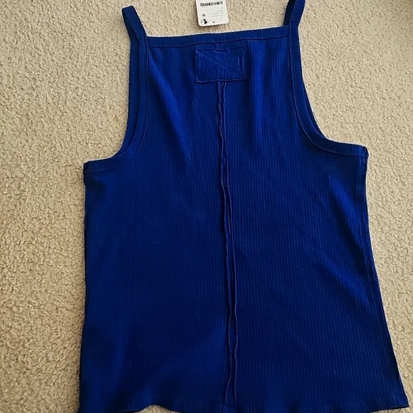 NWT..WE THE FREE Blue Ribbed Tank Top SIZE LARGE. New With Tags - Picture 2 of 5